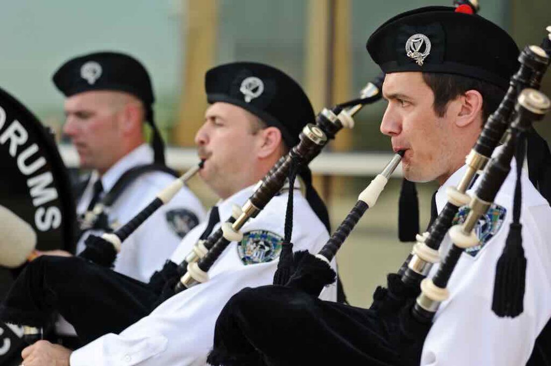 aurora police department pipes and drums