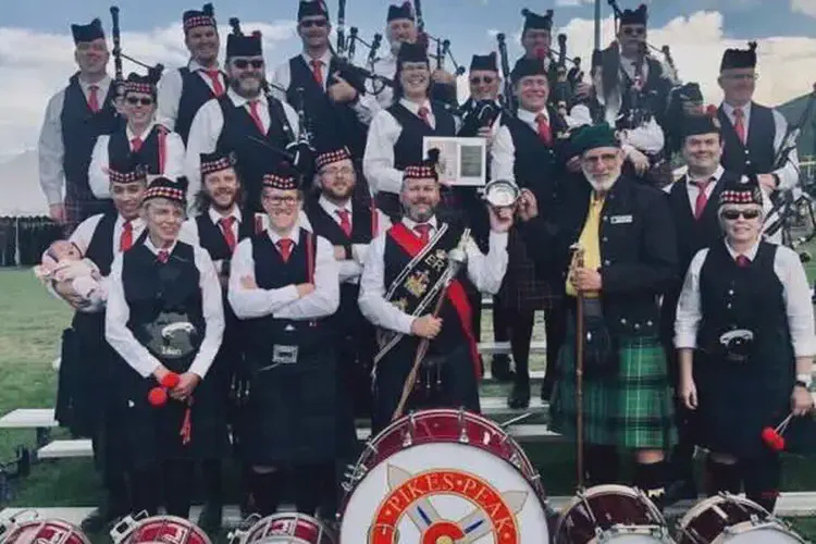 pikes peak highlanders pipes and drums