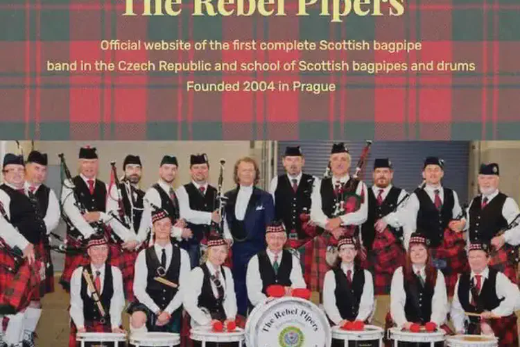 the rebel pipers - pipes and drums