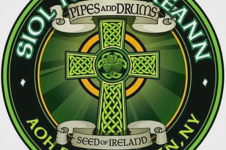 Siol Na h'Eireann Pipes & Drums