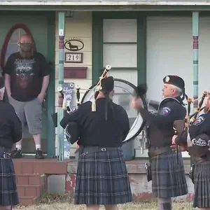Sherman couple in quarantine get special surprise from their neighbors