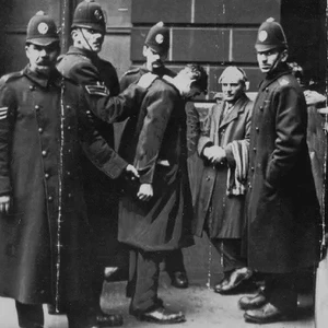 Tanks and army patrol the streets of Glasgow after Bloody Friday