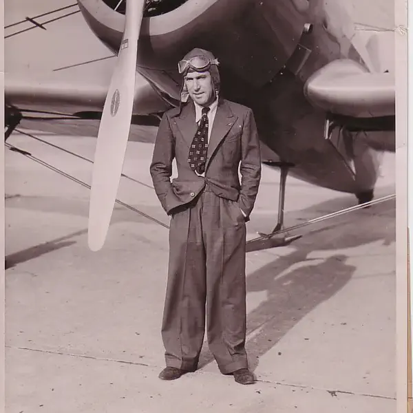 Aviator Jim Mollinson who married Amy Johnson, was born in Glasgow.