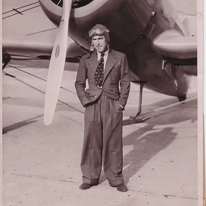 Aviator Jim Mollinson who married Amy Johnson, was born in Glasgow.