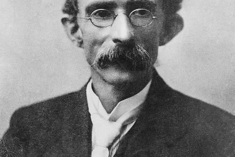 Thomas James Clarke, Irish revolutionary, is born of Irish parents
