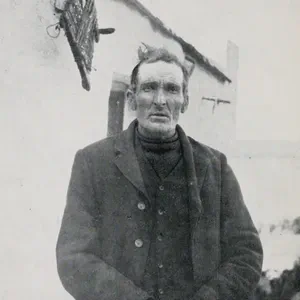 Tomas O Criomthain, Irish author of An t-Oileanach (The Islandman), died