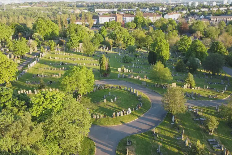 Scotlands first cremation at Glasgow's Western Necropolis.