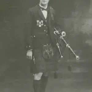 Bagpiper John Wilson dies, Willowdale, Ontario