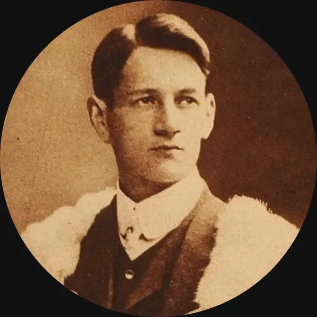 Terence MacSwiney, Lord Mayor of Cork, arrested by British; he immediately goes on hunger strike
